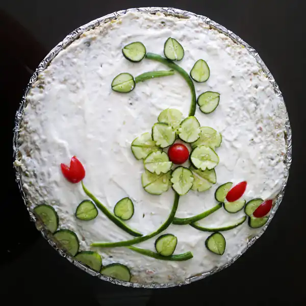 ایده برای تزیین سالاد الویه