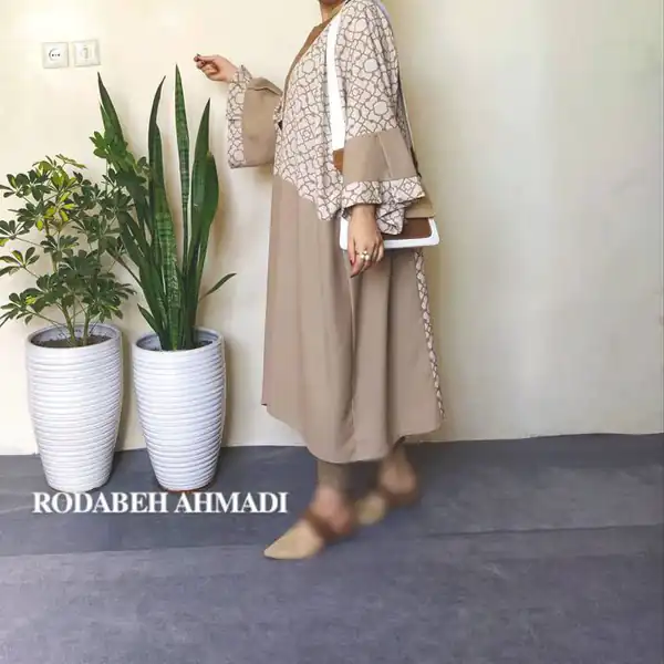 مدل مانتو سال ۱۴۰۴ دخترانه