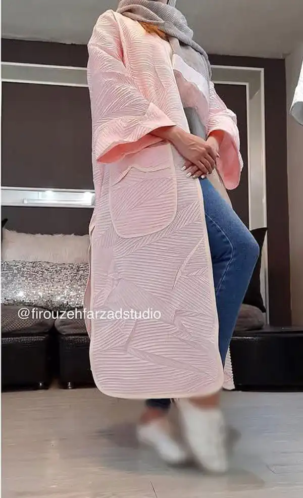 مدل مانتو سال ۱۴۰۴ دخترانه