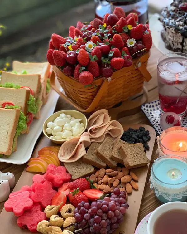 میوه آرایی با میوه های تابستانی