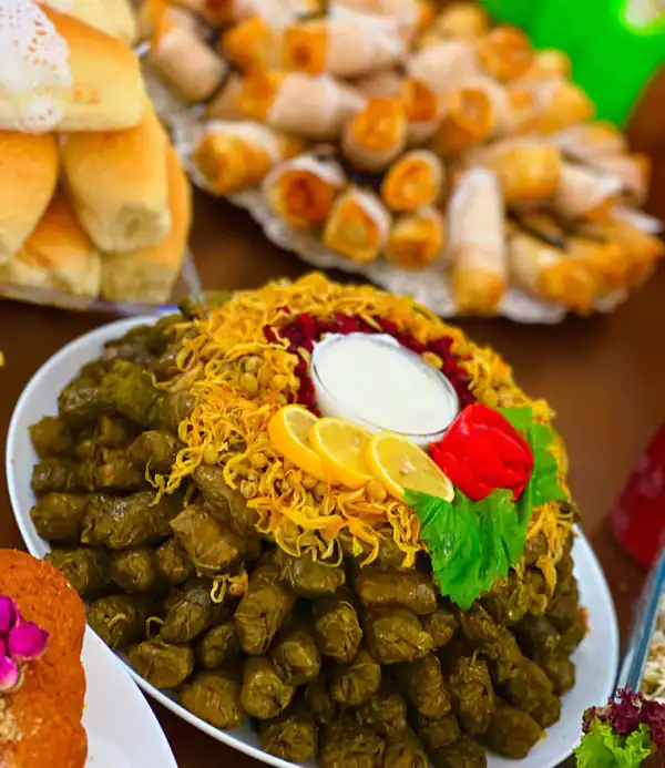 مدل تزیین غذا و سفره