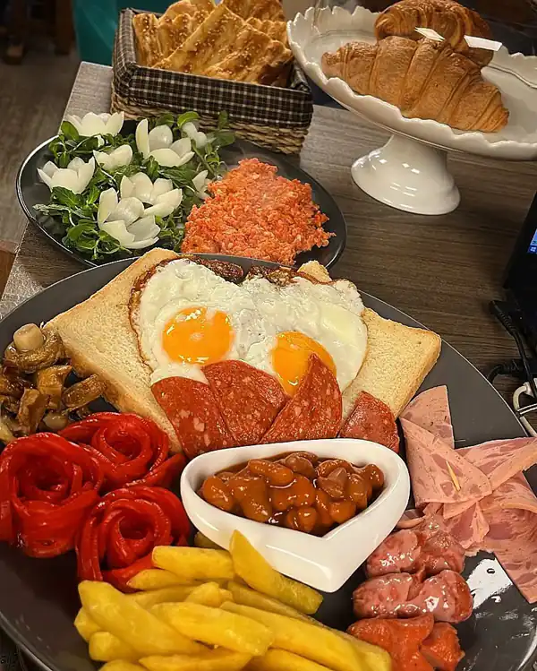 تزیین صبحانه انگلیسی