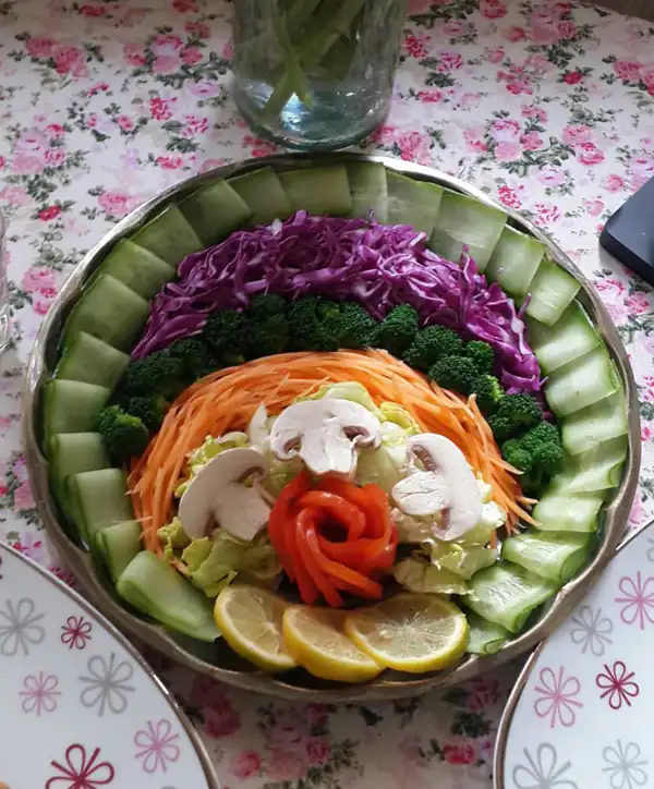 آموزش سفره آرایی سالاد