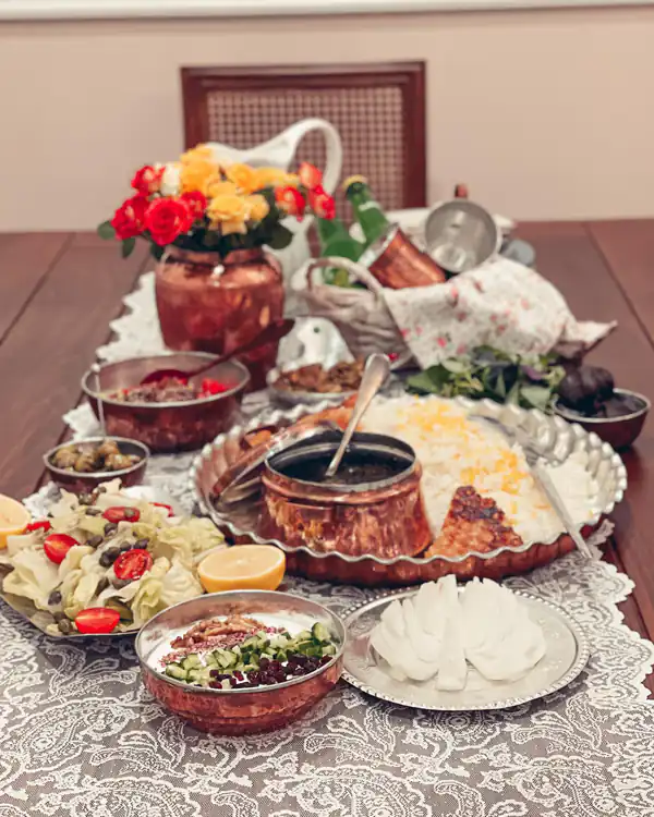 چیدن میز شام