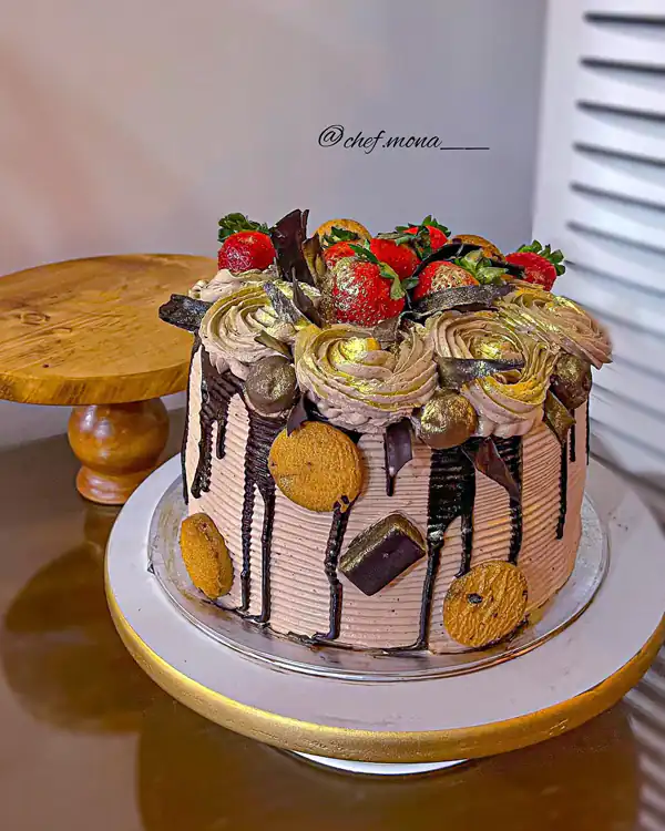 ایده تزیین کیک با توت فرنگی
