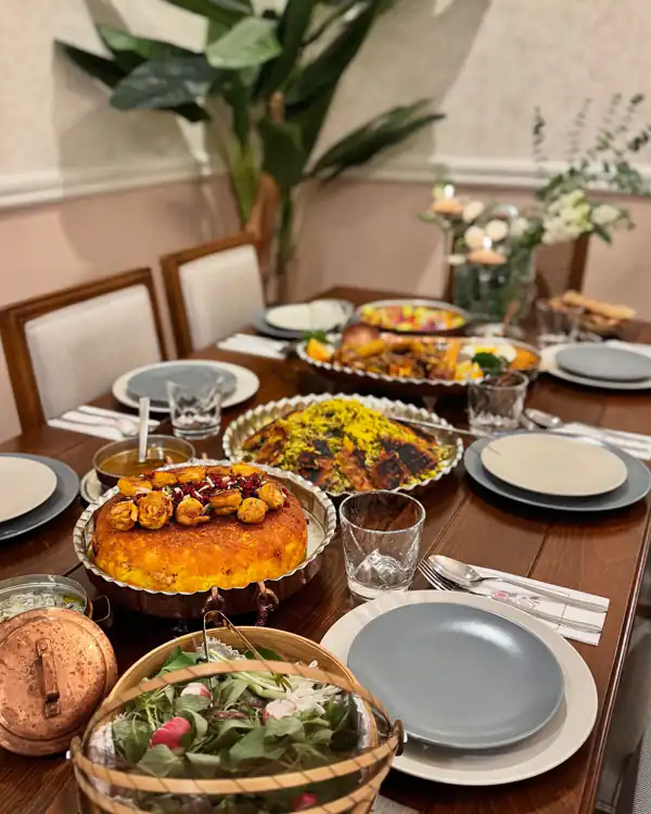 میز پذیرایی شام مهمان