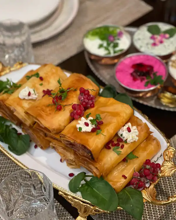 سفره آرایی برای مهمان