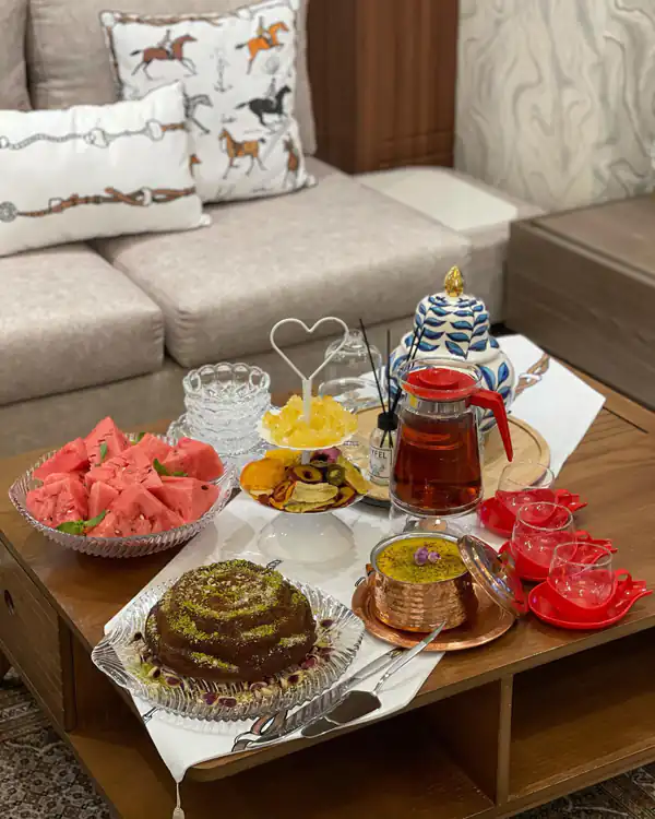 میز عصرانه دورهمی