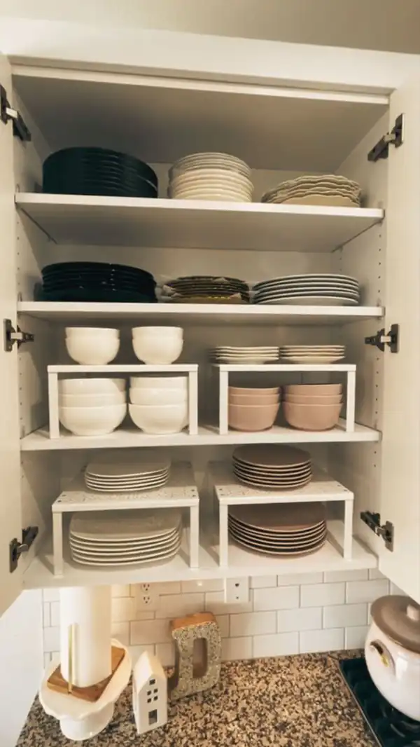 مدل چیدمان ظروف داخل کابینت