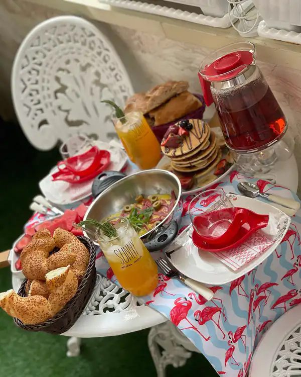 میز صبحانه ساده