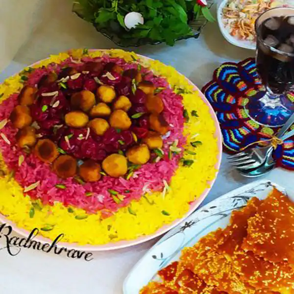 تزیین آلبالو پلو برای مهمانی