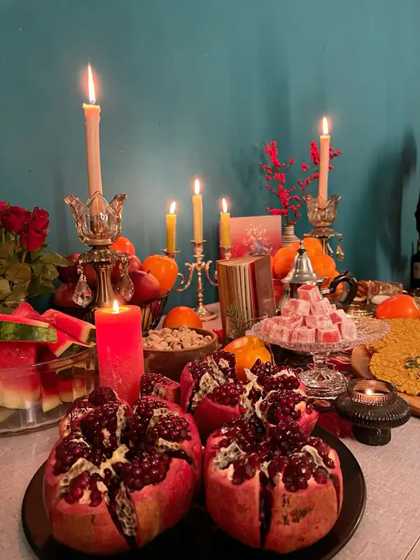 جدیدترین تزیین میز شب یلدا ۱۴۰۴