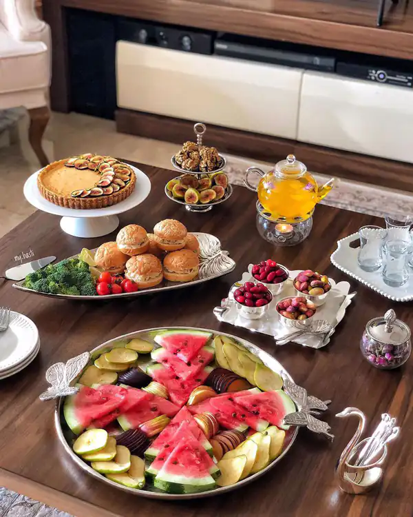 میز مهمانی عصرانه