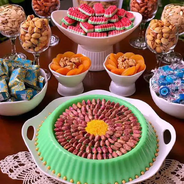 میز یلدا مدرن