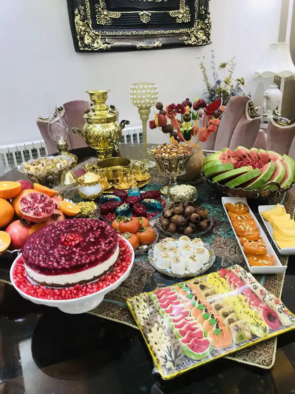 میز یلدا ساده