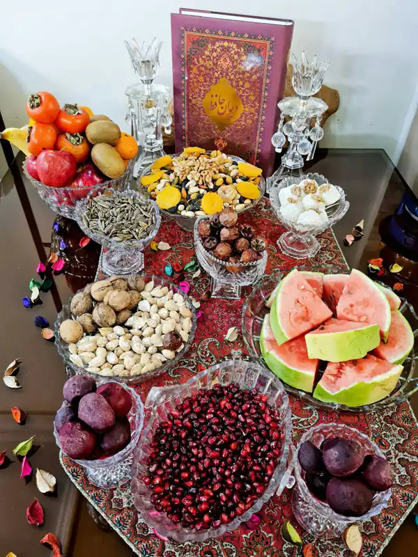 میز یلدا ساده
