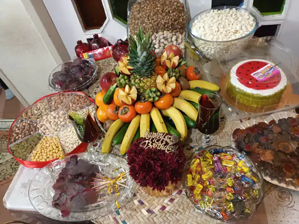 میز یلدایی شیک