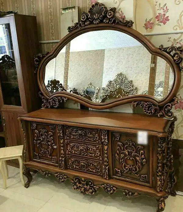 مدل کنسول سلطنتی