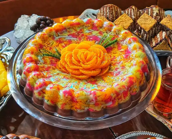 تزیین دسر برای تولد