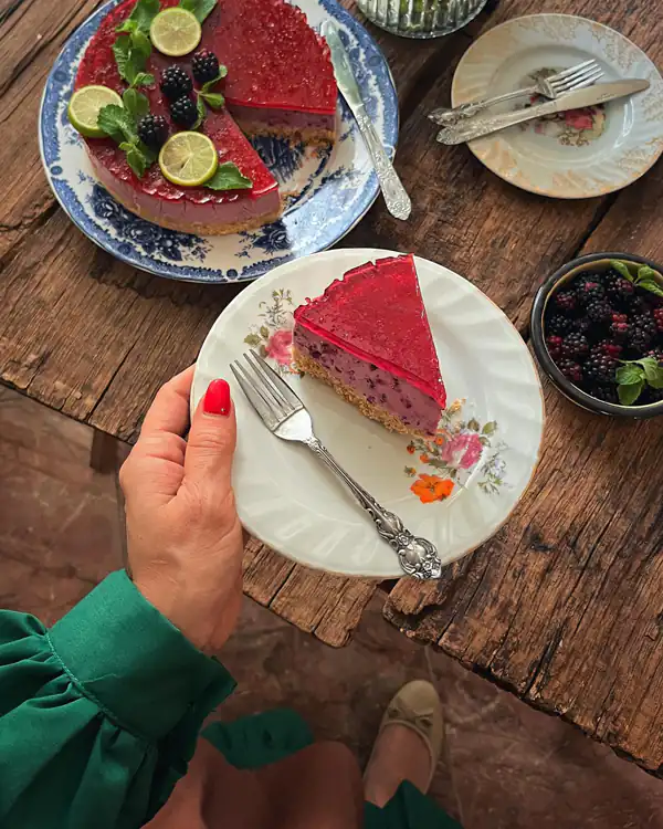 تزیین دسر برای تولد