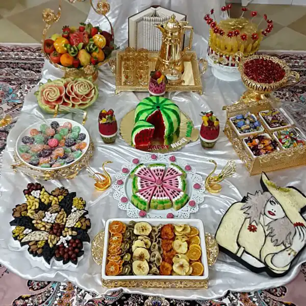 تزیین کیک یلدایی ۱۴۰۴