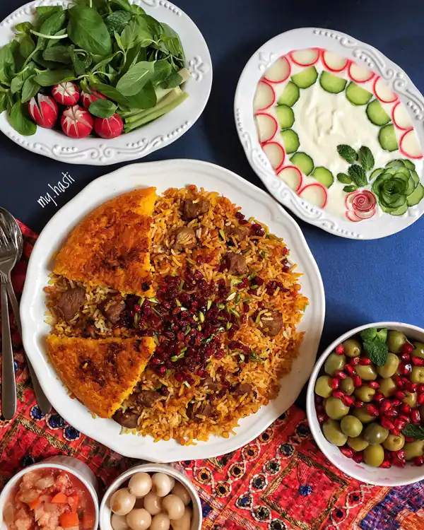 تزیین ماست و خیار برای مهمانی