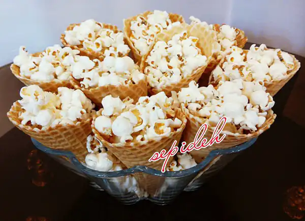 تزیین پفیلا شب یلدا ۱۴۰۴