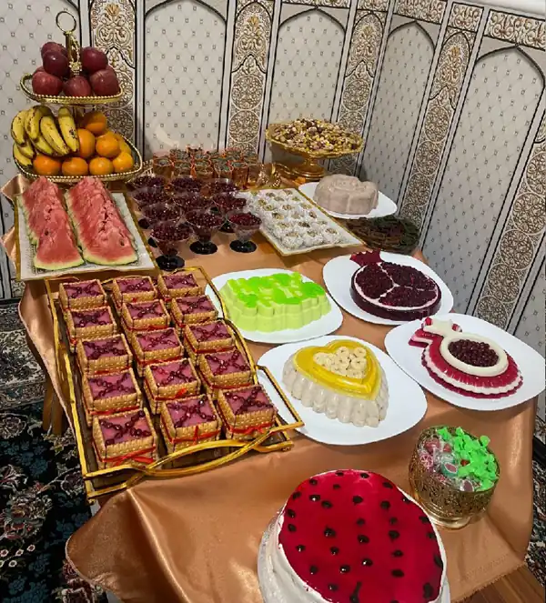 تزیین شب یلدا ۱۴۰۴ در خانه