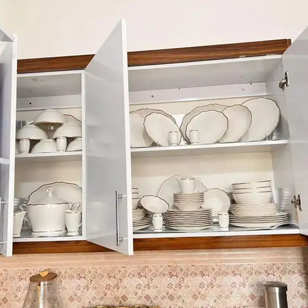 مدل چیدمان داخل کابینت عروس