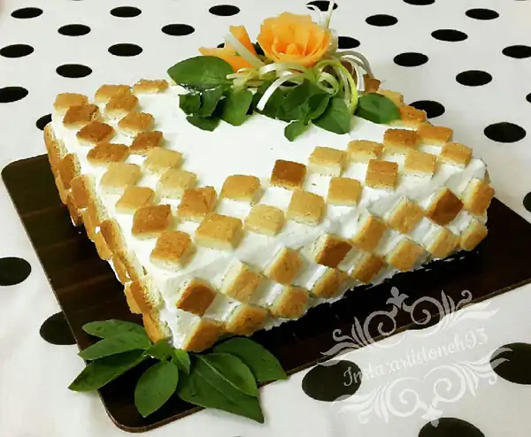 تزیین کیک مرغ گرد