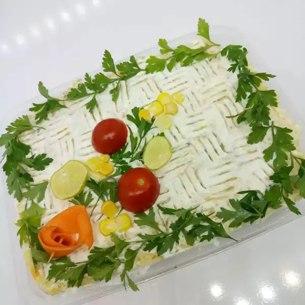تزیین سالاد الویه برای مهمانی
