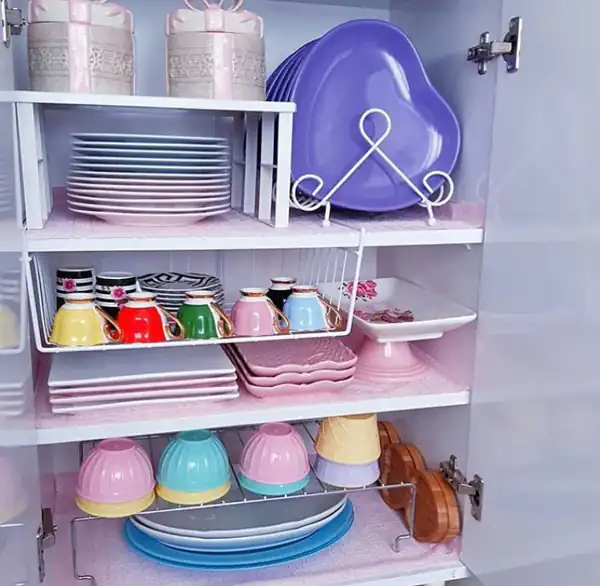 چیدمان داخل کابینت ساده