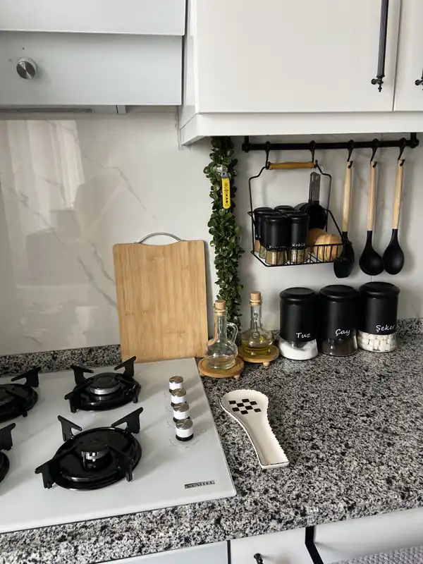 چیدمان کنار گاز عروس