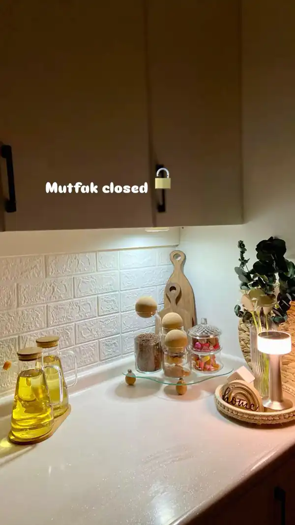 چیدمان کنار اجاق گاز