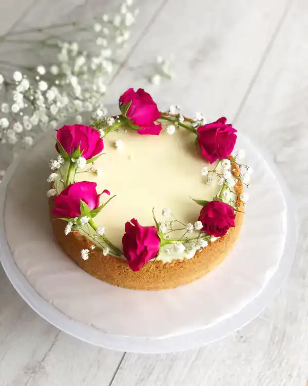 ایده تزیین کیک تولد با گل