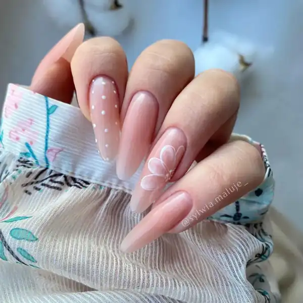 طرح ناخن شیک و باکلاس زنانه