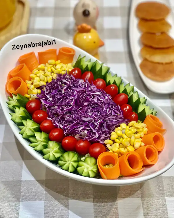 تزیین سالاد فصل مهمانی