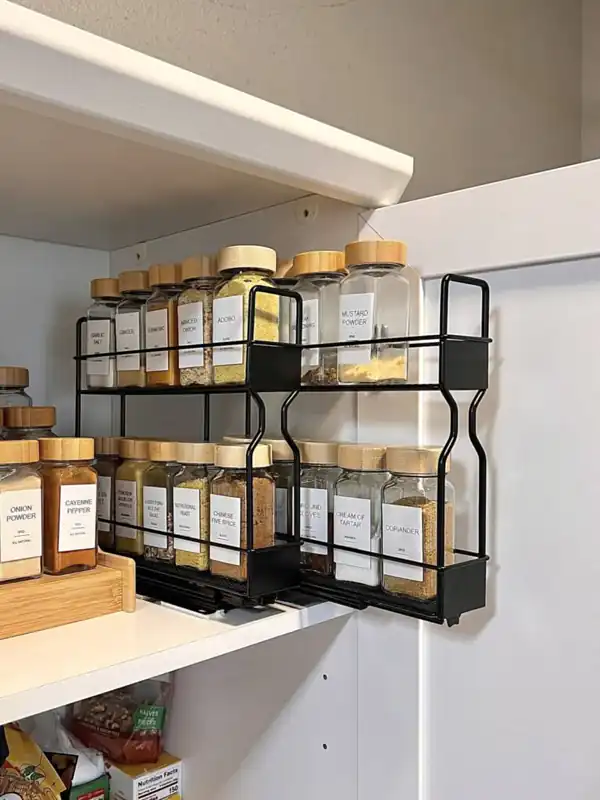 چیدمان داخل کابینت مدرن