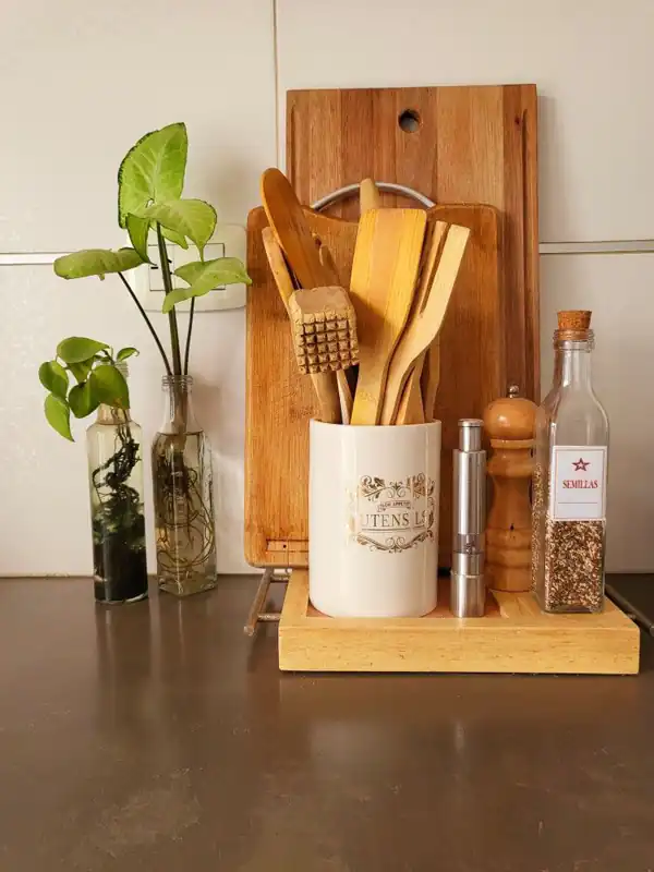 چیدمان کنار گاز چوبی