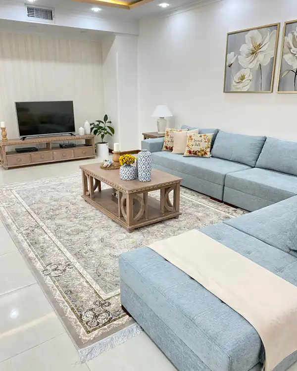 چیدمان مبل پذیرایی مربع