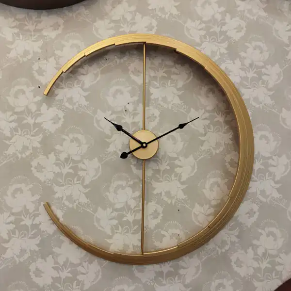 جدیدترین مدل ساعت دیواری ۱۴۰۵