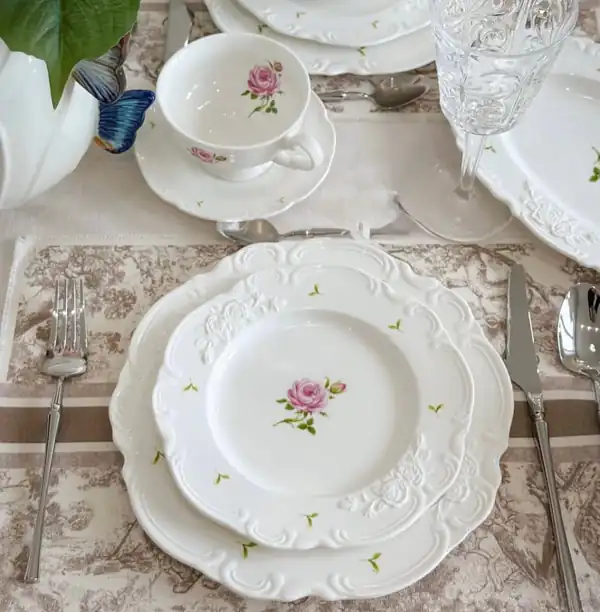 مدل سرویس غذاخوری