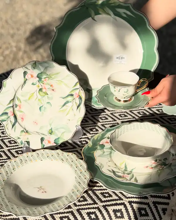 مدل سرویس غذاخوری