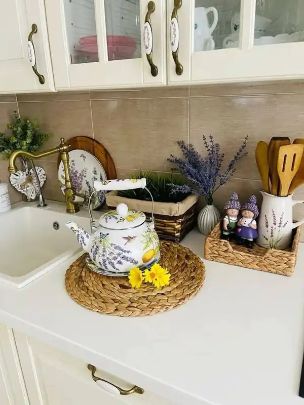 تزیین روی کابینت جدید