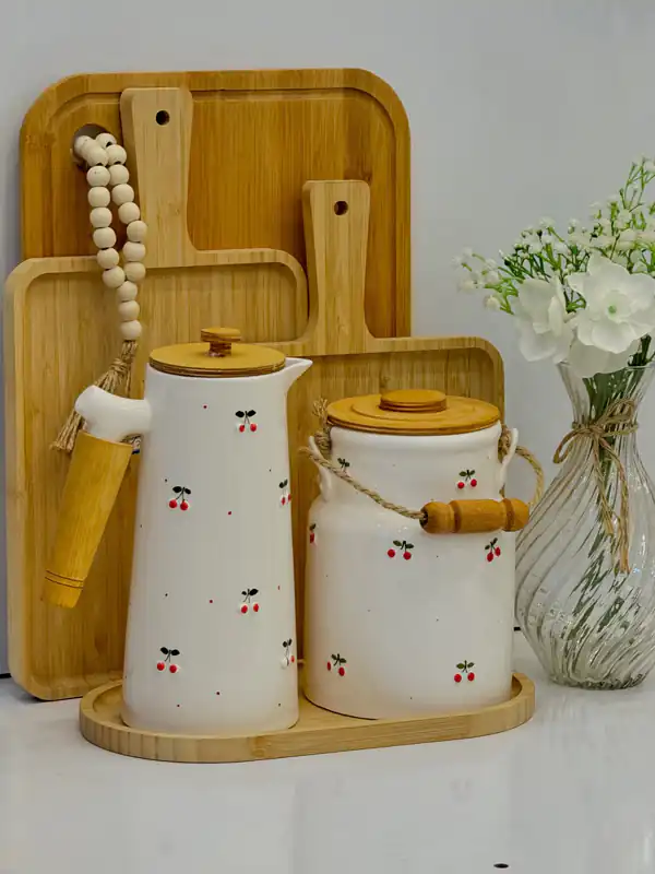 چیدمان کنار گاز با وسایل چوبی