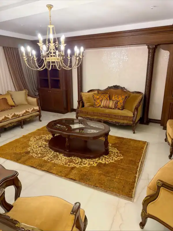 چیدمان مبل حال مربع
