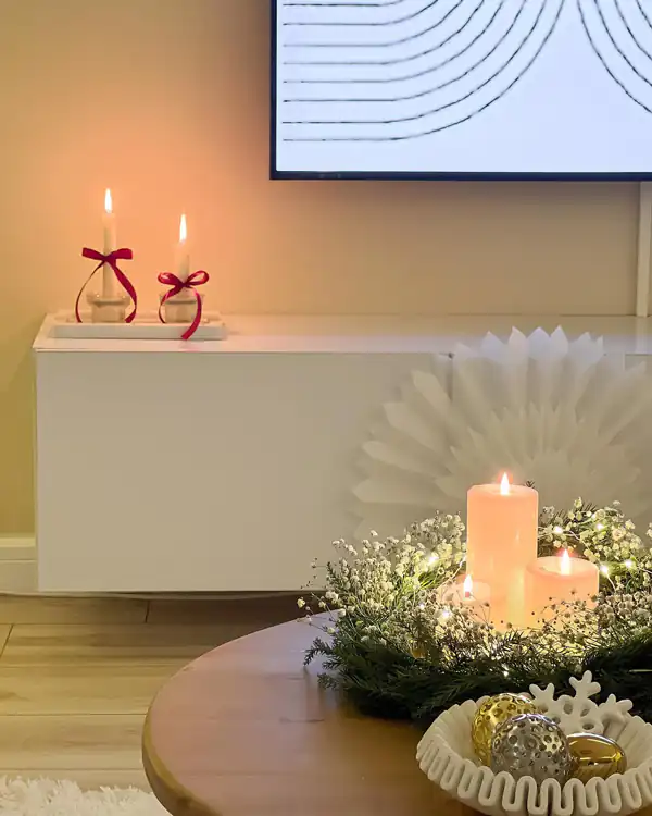 چیدمان روی میز تلویزیون