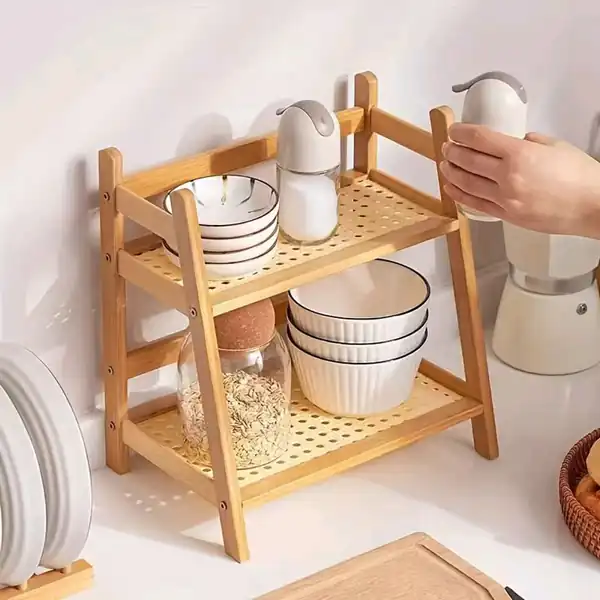 استند دو طبقه چوبی کنار گاز