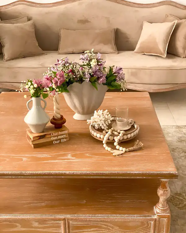 ایده برای چیدمان روی میز جلو مبلی