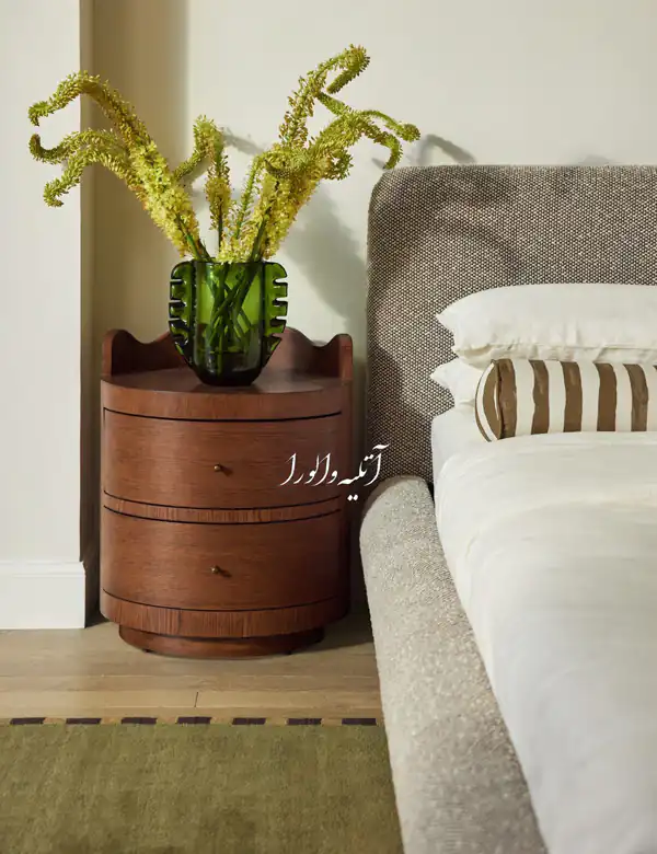 میز عسلی کنار تخت